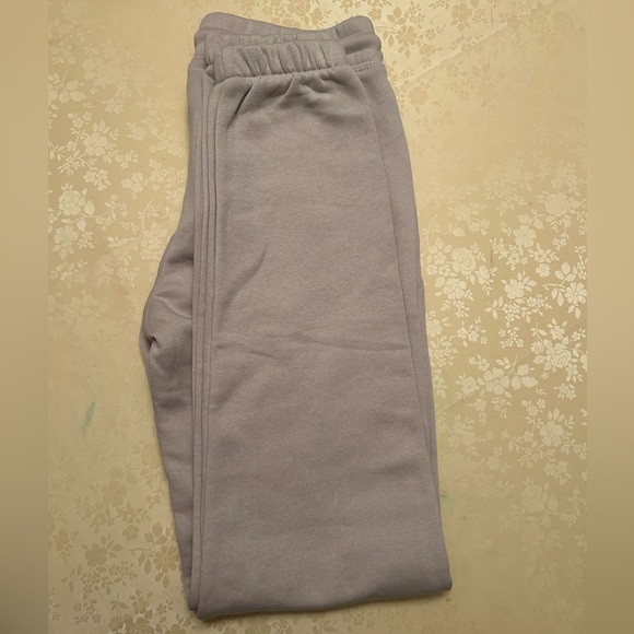 H&M Cream Sweatpants for Women - Picture 2 of 2